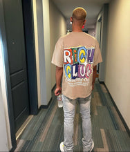 Load image into Gallery viewer, Max Heavyweight TAN &quot;Rich Club&quot; T-Shirt oversized fit
